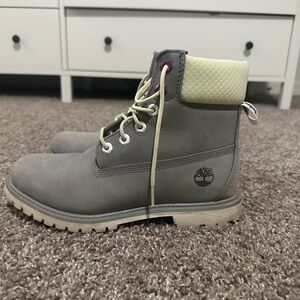 LIMITED color Timberland Women’s boots